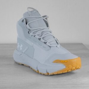 bota under armour valsetz charged