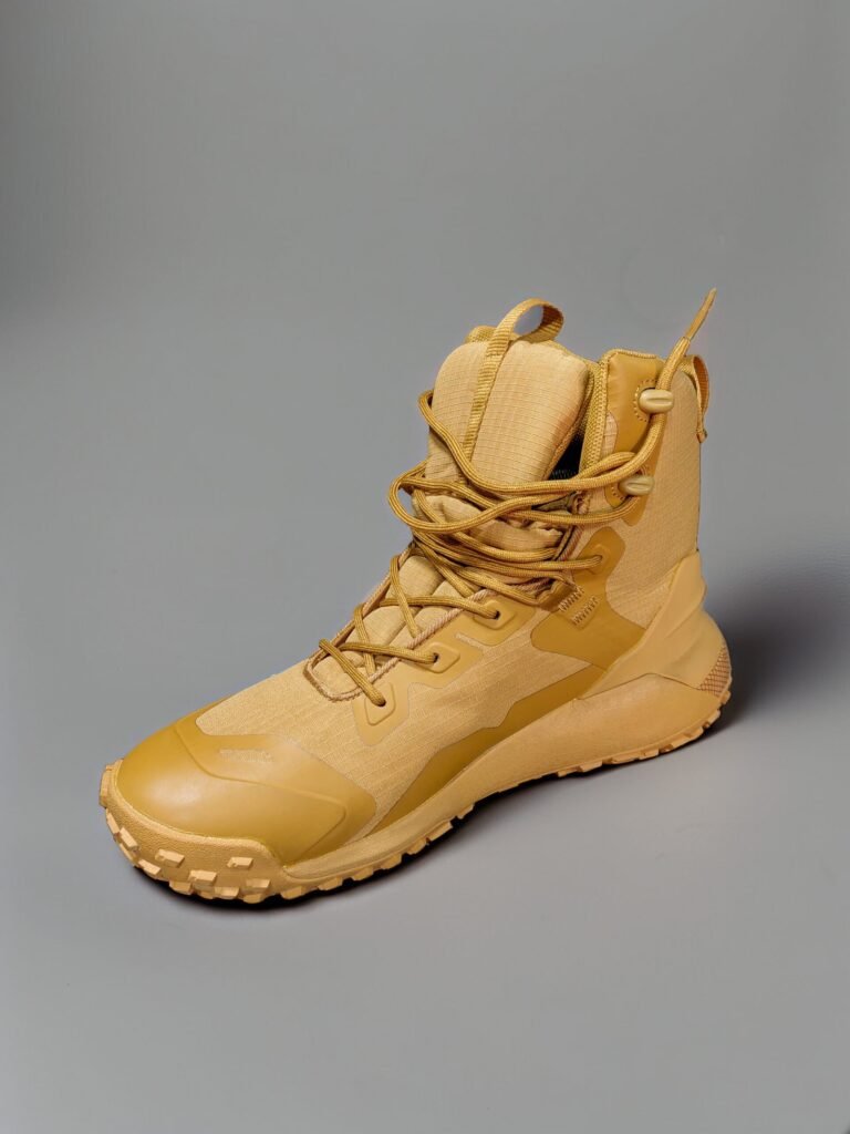 Inicio Bota under Armour Hovr